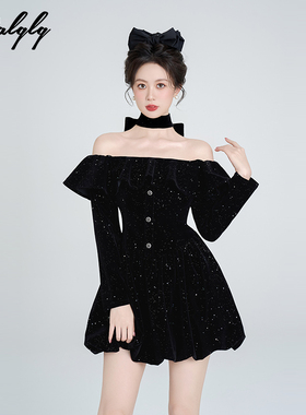 赫本风黑色一字肩亮丝连衣裙女冬季富家千金风收腰花苞生日prty裙