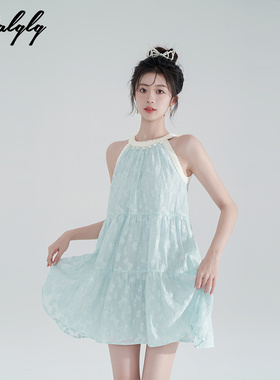 绿色蕾丝拼接挂脖连衣裙女夏季新款洋气质甜美a字裙森系娃娃裙子
