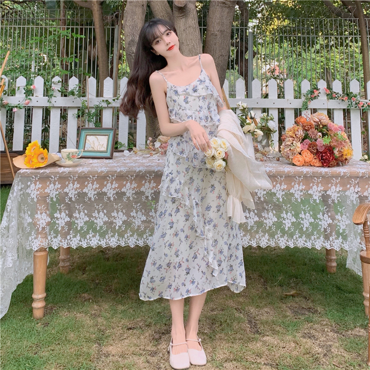 Real price ~ new two piece Chiffon pleated long sleeve sunscreen shirt + medium length floral suspender dress