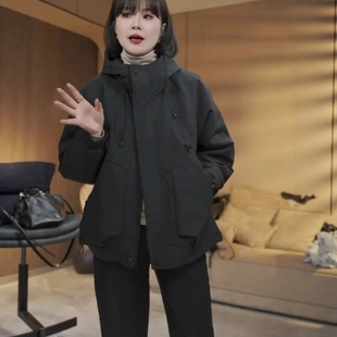 欧洲站美式冲锋衣外套女2025秋冬新款时尚休闲减龄宽松连帽派克服