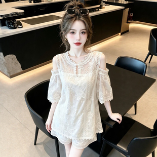 小心机露肩设计蕾丝短袖上衣短裤两件套女夏季透气百搭大码薄套装