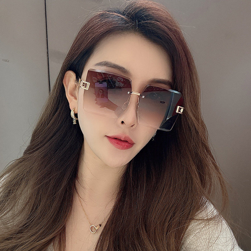 太阳镜女新款防晒港风大脸墨镜夏显脸小圆脸防紫外线无边框眼镜潮