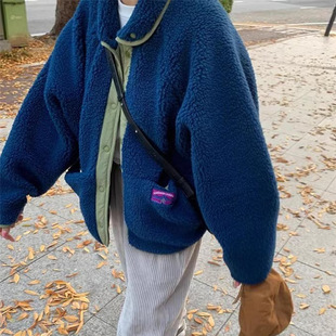 日系户外撞色秋冬款设计复古风正反两穿羊羔毛卫衣摇粒绒短外套女