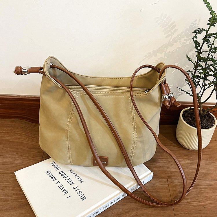 复古包包女式2026新款潮学院风托特包秋冬休闲大容量斜挎包,箱包皮具/热销女包/男包,单肩包,淘宝优惠券,粉丝福利购,淘宝优惠卷