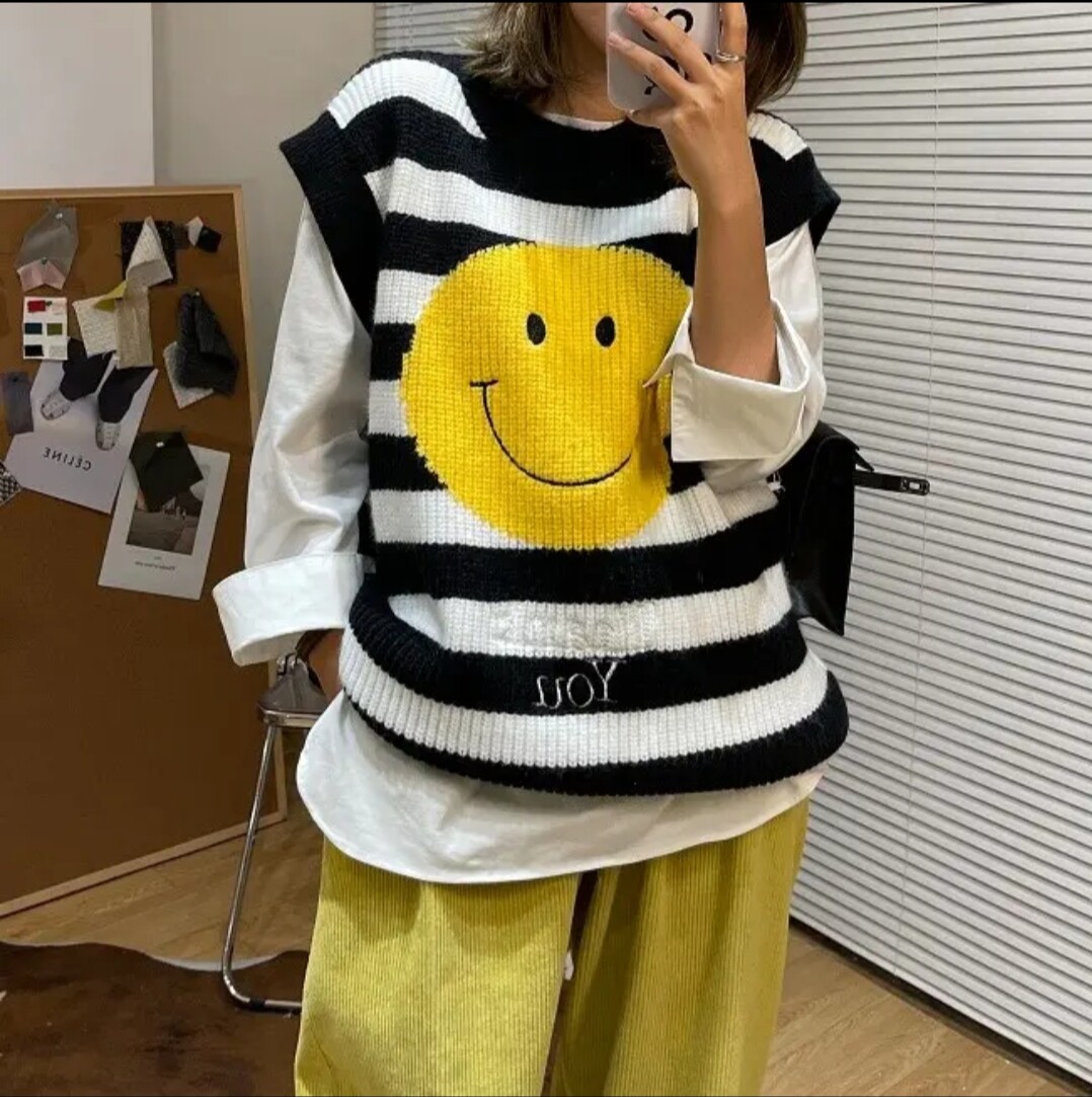 笑脸毛衣马甲女宽松大版慵懒风百搭流行刺绣设计条纹针织背心外套