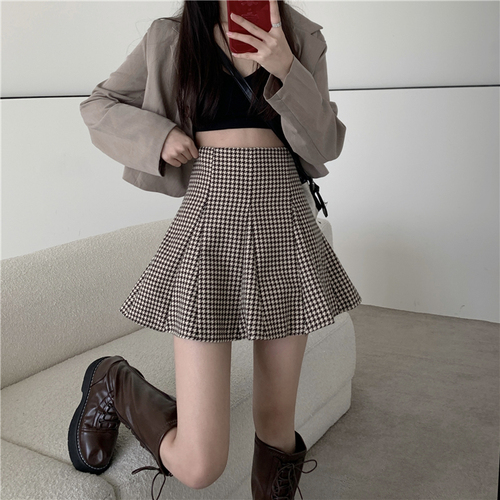 Real shot real Korean high waist wrinkled A-shaped short skirt, versatile anti light half skirt, umbrella skirt