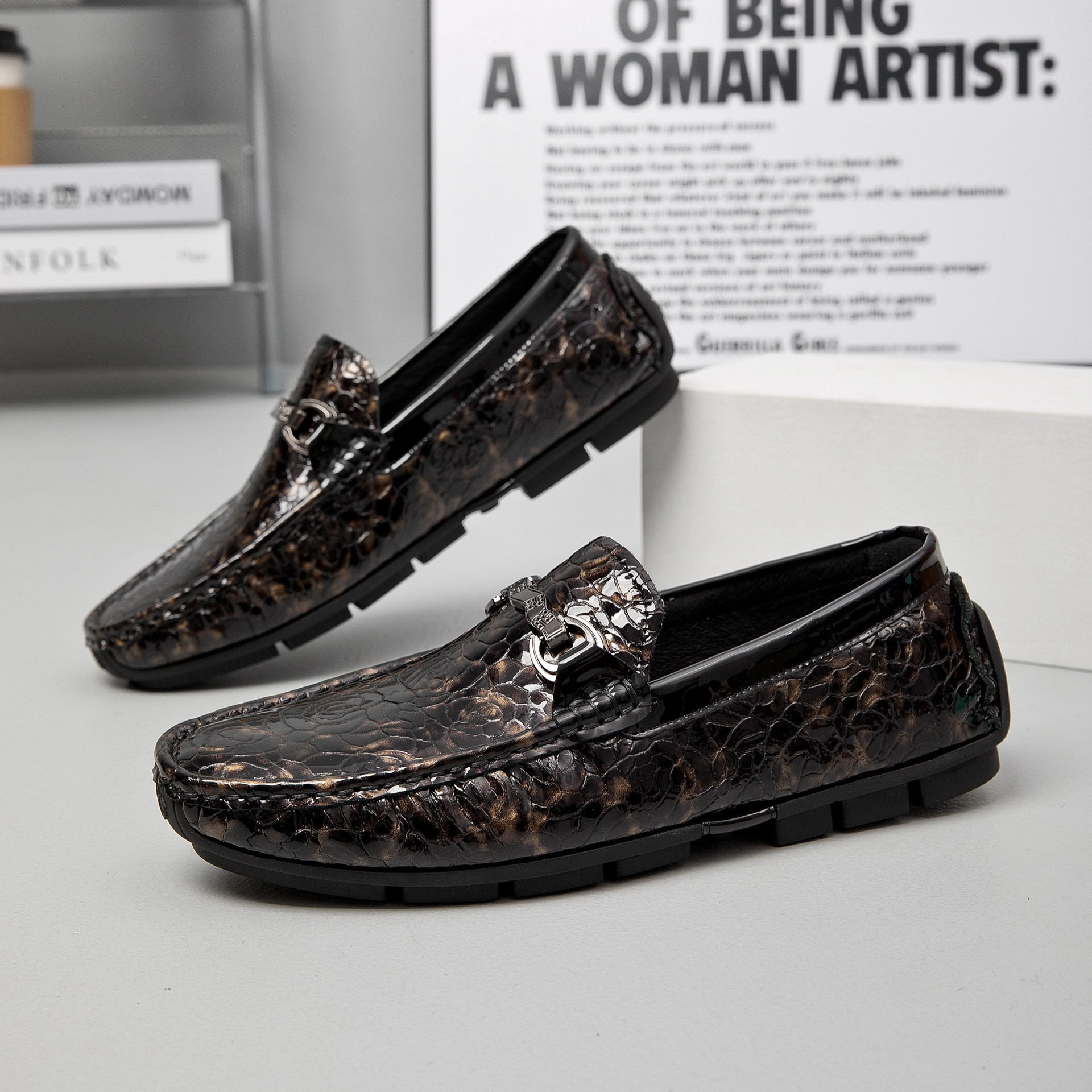 2026新款男鞋豆豆鞋真皮高端透气新款软底英伦商务休闲皮鞋个性