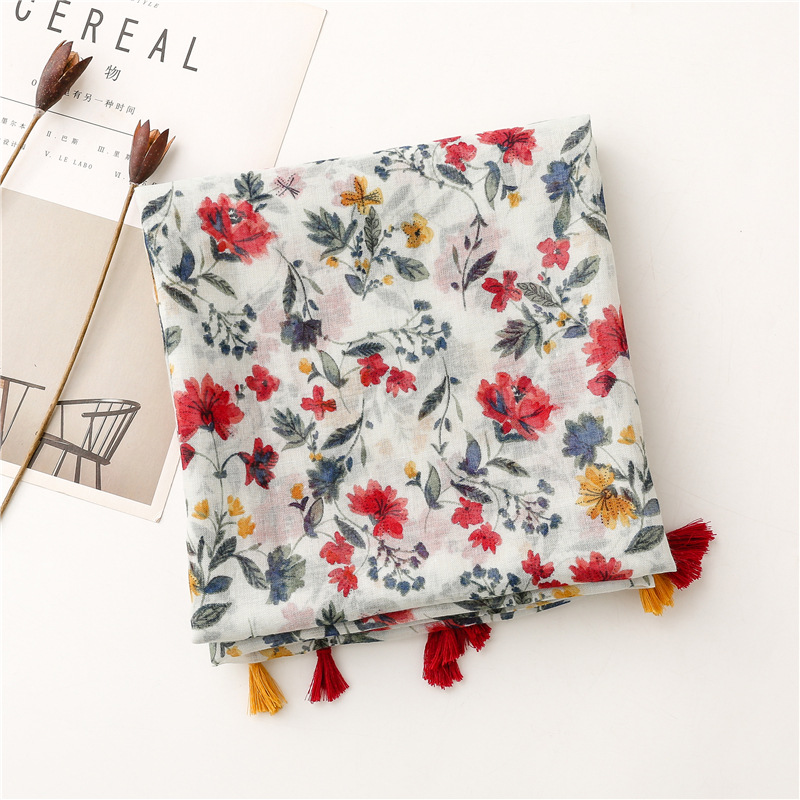 素雅淑女风巴厘纱棉麻手感围巾女白底红色小花花卉流苏纱巾披肩