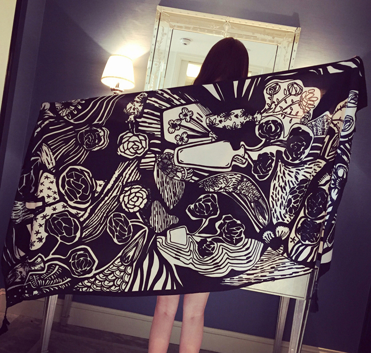 夏季黑白印花棉麻围巾