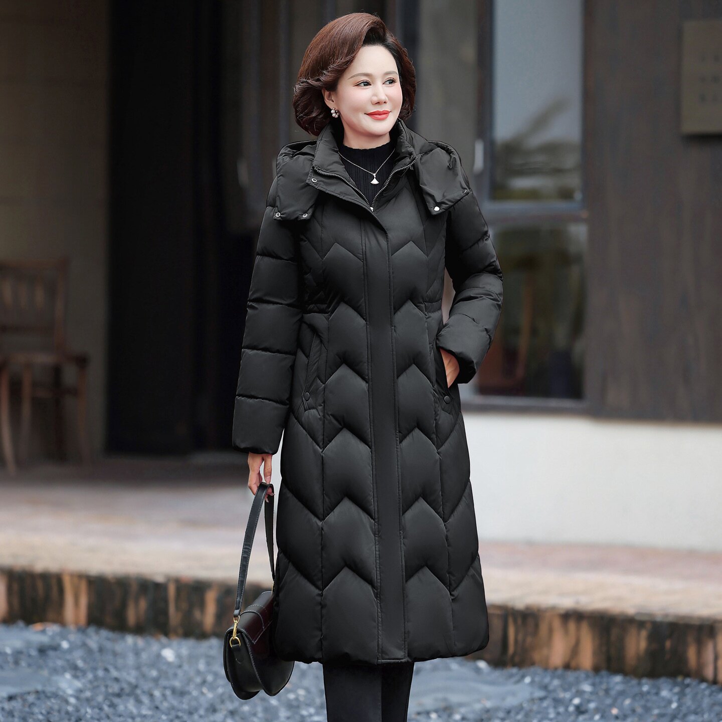 冬季加厚显瘦过膝妈妈棉服