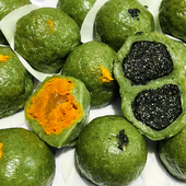 馍婆婆纯手工艾草咸蛋黄肉松青团黑芝麻红豆沙豌豆糯米团子