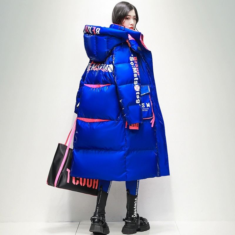 2025款撞色防水白鸭绒免洗亮面外套女冬季宽松过膝减龄面包羽绒服