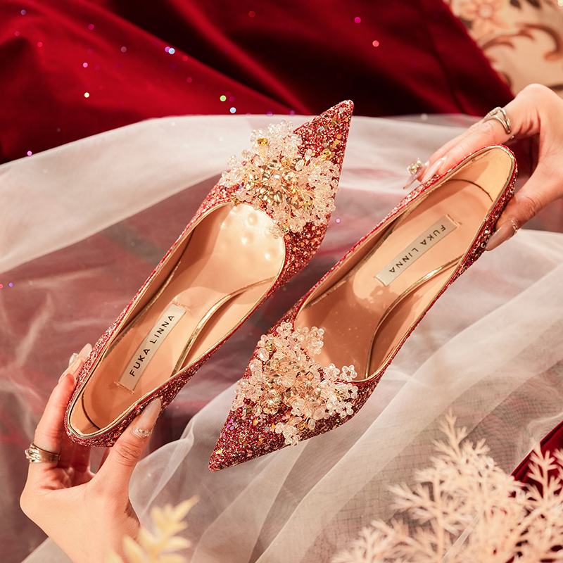 单鞋优雅20232023新款红色