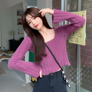 纯欲风露锁骨方领针织衫女秋季2026新款修身长袖紫色毛衣短款上衣