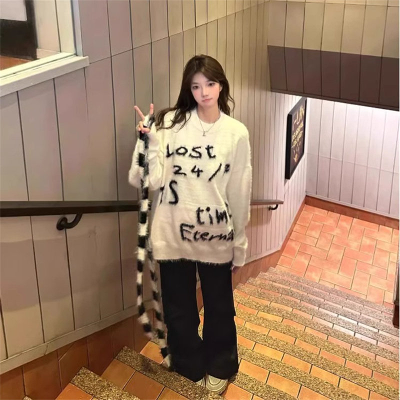 奶系穿搭毛茸茸字母提花套头软糯毛衣冬季女学生宽松保暖针织衫