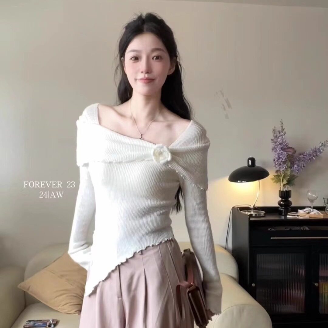 法式温柔风一字肩长袖针织衫女秋冬修身木耳边显瘦不规则打底上衣