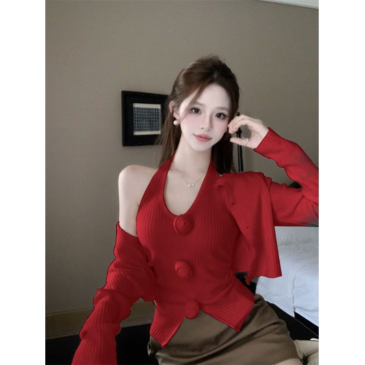 法式红色套装女秋季新款时尚气质针织开衫修身花朵挂脖背心两件套