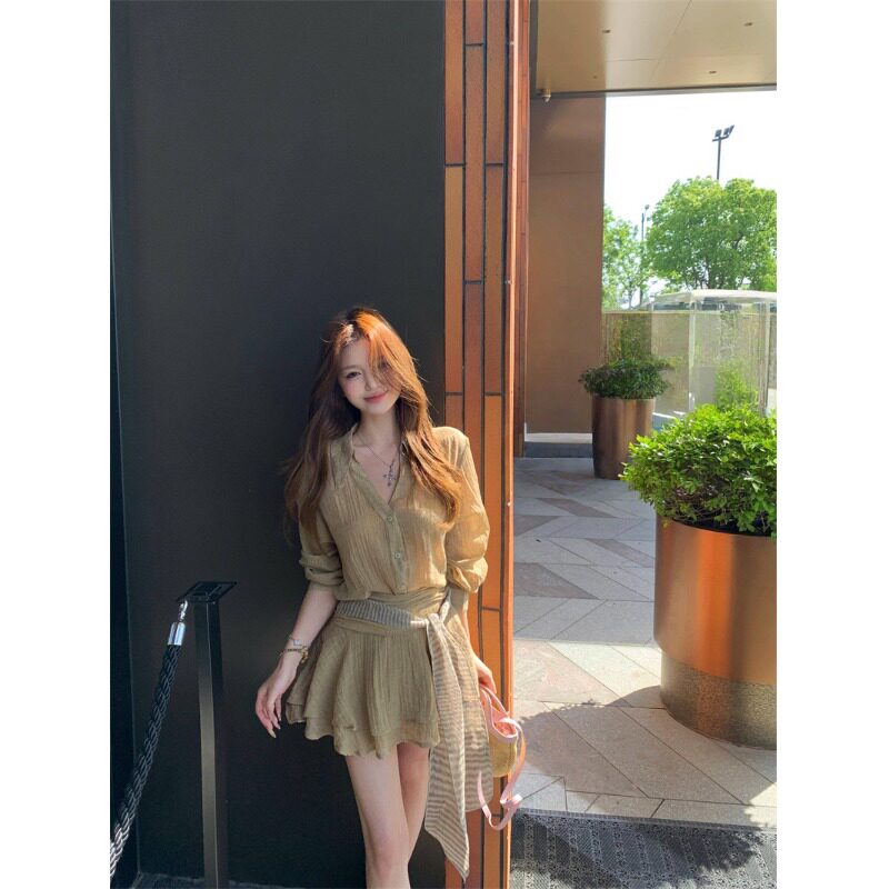 卡其色复古气质v领长袖衬衫女夏季休闲套装高腰a字裙半身裙两件套