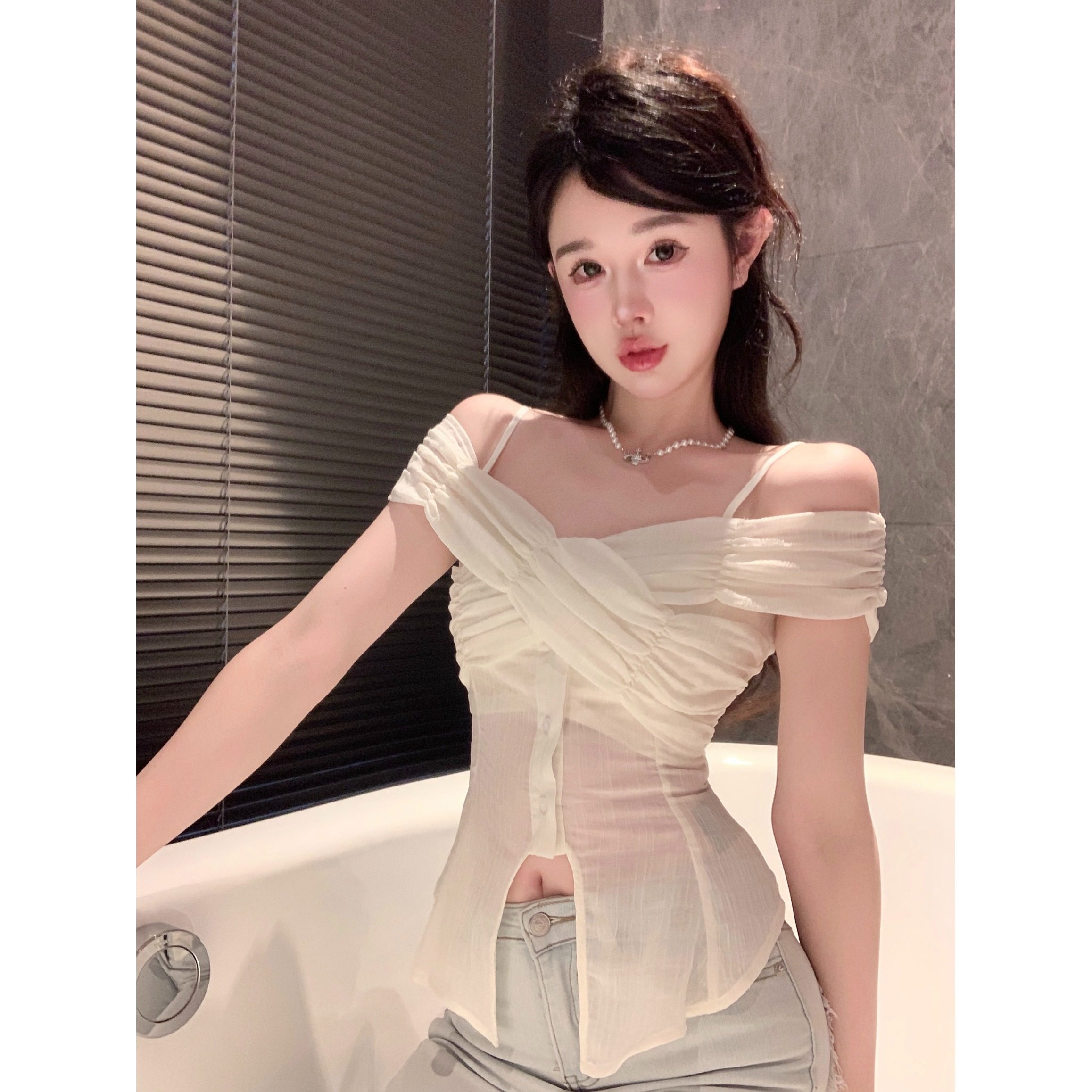 夏季纯欲一字肩性感收腰显瘦上衣