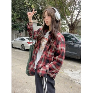 复古撞色显白红色格子长袖衬衫女百搭春夏2026新款防晒衫外套ins