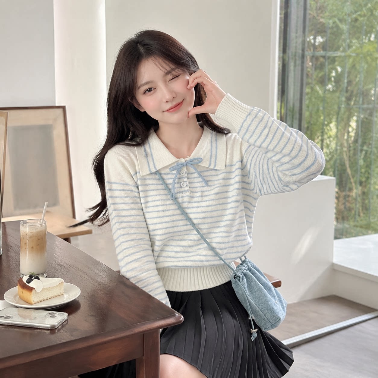 法式甜美蝴蝶结条纹翻领毛衣女