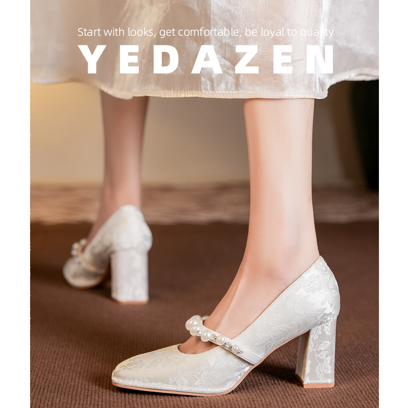 绝美新中式国风高跟鞋女粗跟伴娘婚纱鞋2025新款秋冬刺绣旗袍单鞋