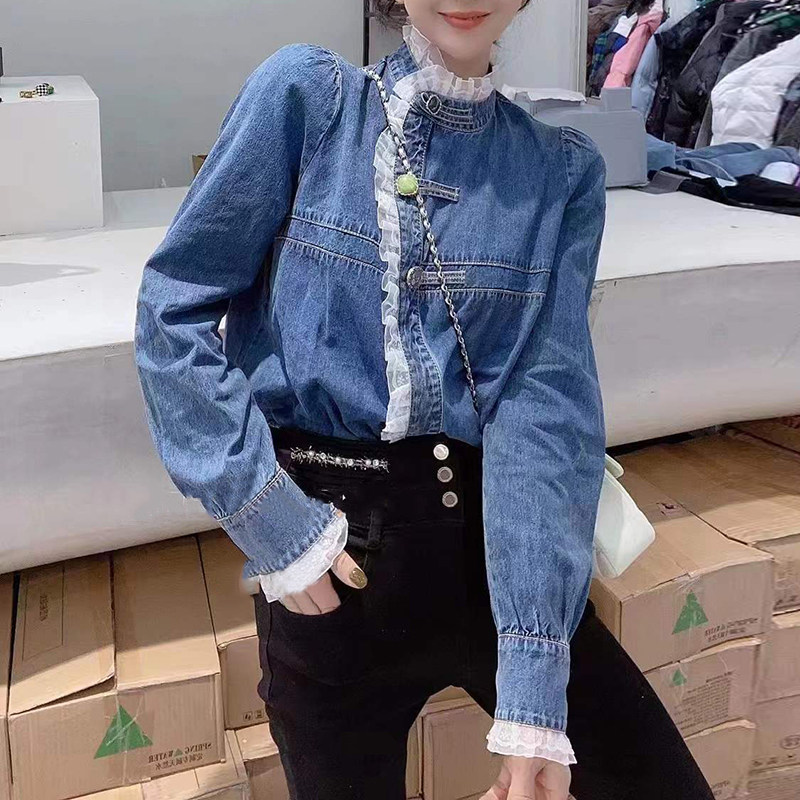 欧洲站2022早春新款牛仔衬衫女韩版时尚设计感蕾丝木耳边拼接上衣