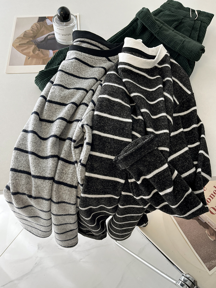 软糯糯的！舒适毛绒感打底衫女