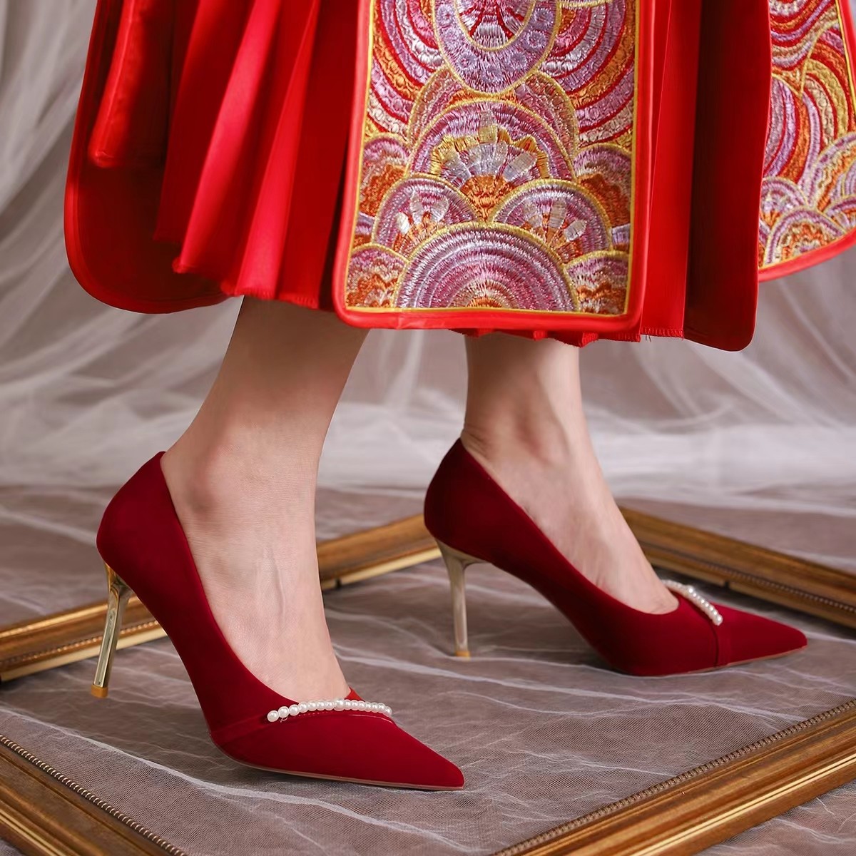 中式秀禾婚鞋两穿红色丝绒高跟鞋女细跟结婚敬酒服鞋子新娘鞋夏季