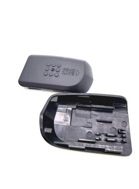 适用于 永诺 YNE3-RT YN-E3 RT 引闪器电池仓盖 电池盖 维修配件