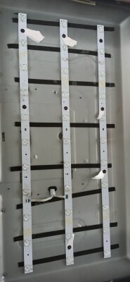 适用熊猫LE32F32灯条BMTC 0D315D10-ZC15F-02 303TT315033背光灯