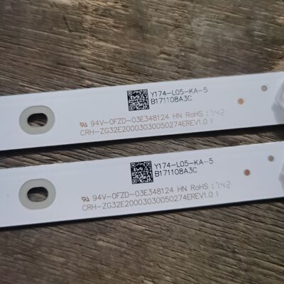 长虹LED32568灯条CRH-ZG32E20003030050274EREV1.0背光灯2条5灯