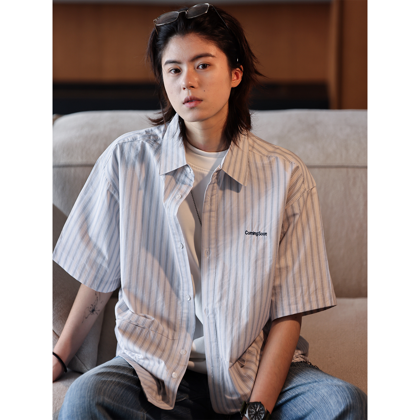 Nobodyknows日系学院风条纹字母刺绣通勤口袋短袖衬衣男宽松衬衫
