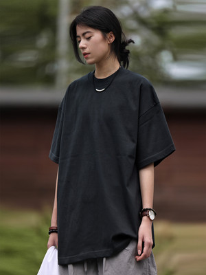 简约圆领基础款T恤Nobodyknows