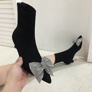 34小码女靴313233巨好看短靴女2025新款秋冬加绒大码女靴子41-43