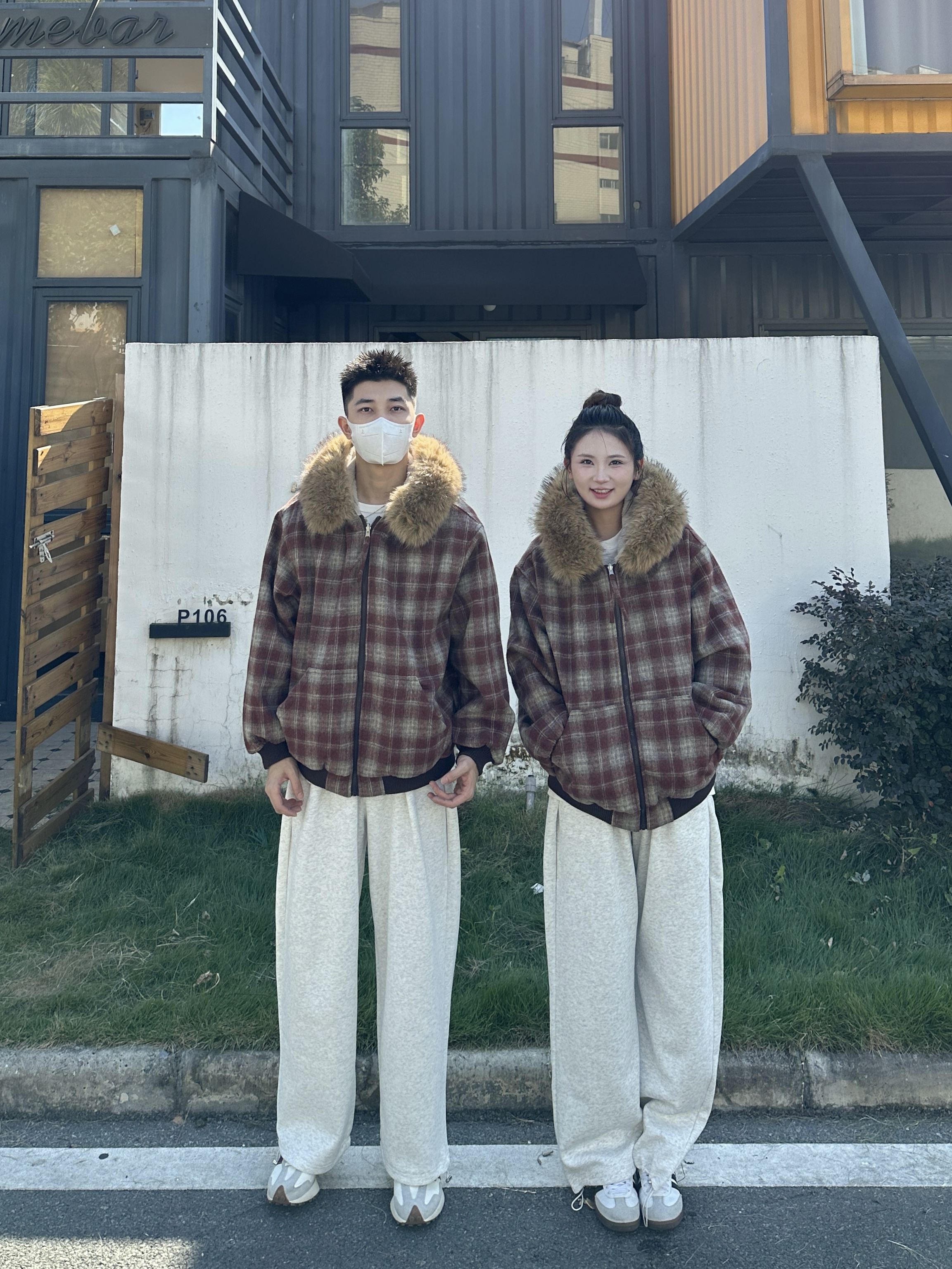 3KU夫妇冬季新款连帽毛领加厚加绒格子棉服男女同款百搭保暖棉衣