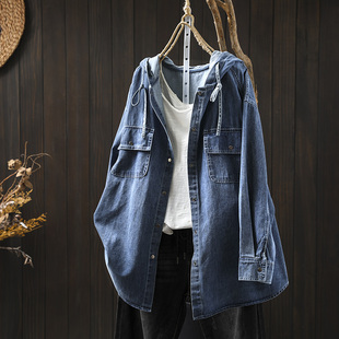 今年流行的新款衬衫2026春超火别致时尚宽松连帽抽绳设计牛仔外套