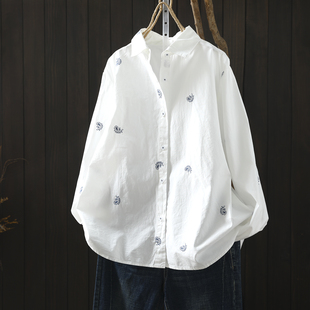 白色衬衫女2026新款春款设计感刺绣纯棉超火通勤文艺宽松百搭衬衣