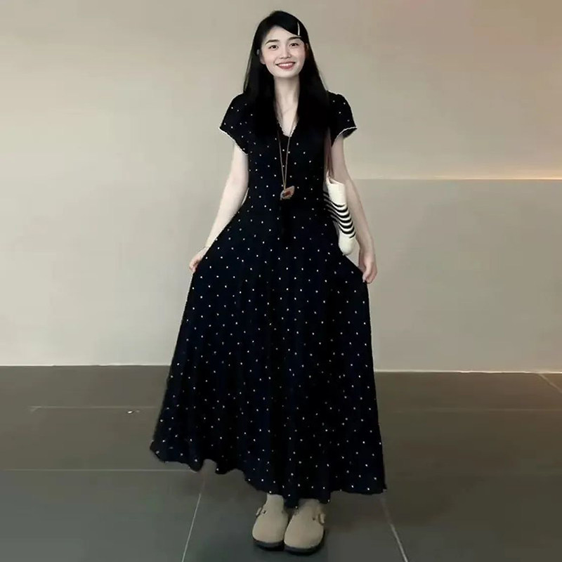 法式墨点星芒连衣裙女夏季中长款显瘦赫本风碎花裙V领大摆A字长裙