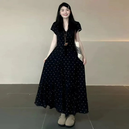 法式墨点星芒连衣裙女夏季中长款显瘦赫本风碎花裙V领大摆A字长裙