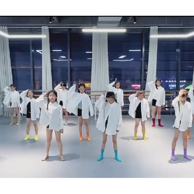 抖音同款可能现代舞女童古典抒情风儿童中国舞白色大码衬衣表演服