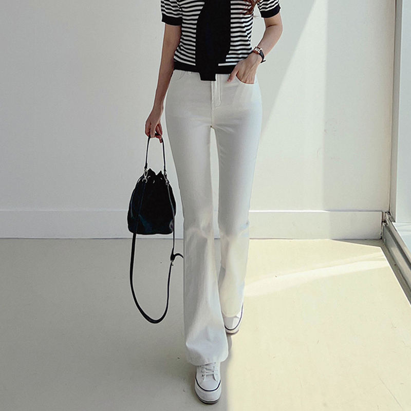 白色微喇牛仔裤女春秋2025年小个子高腰弹力显瘦九分马蹄喇叭裤子