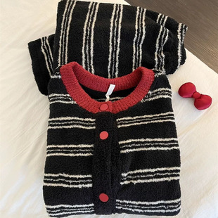 简约复古条纹珊瑚绒睡衣女秋冬季 休闲风加厚保暖软糯糯家居服套装