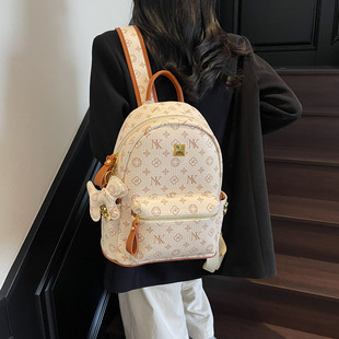 小众双肩包女2026新款时尚高级感印花铆钉书包大容量休闲电脑背包