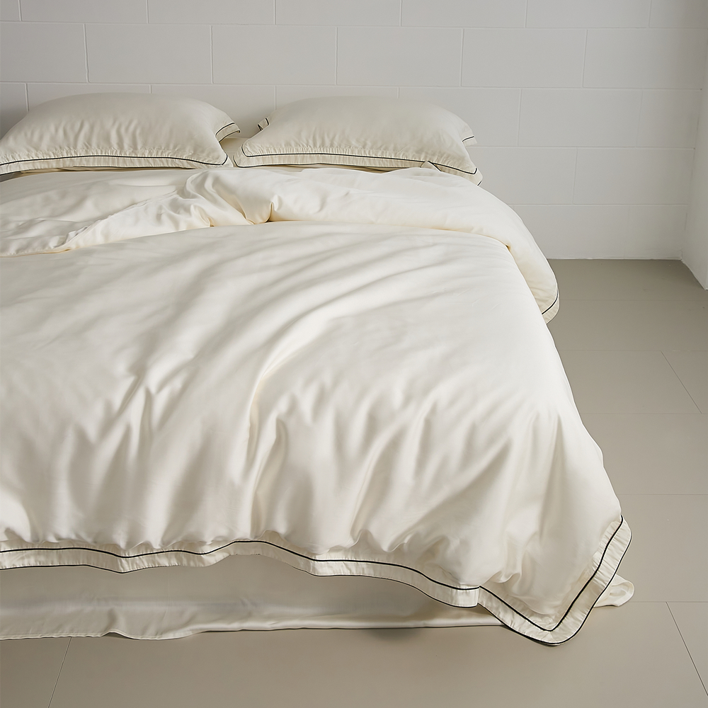干净的珍珠白 100支长绒棉四件套全棉床单被套高档轻奢1.5/1.8m床 床上用品 床品套件/四件套/多件套 原图主图
