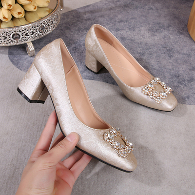 法式复古配旗袍鞋2025新款