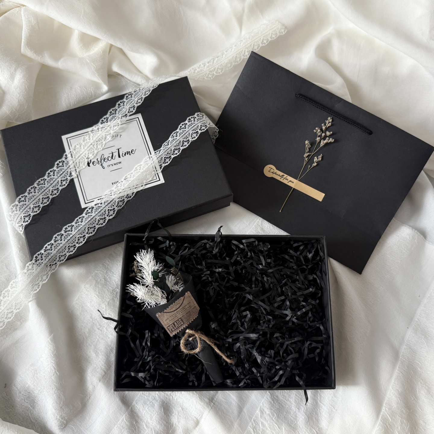 ins风黑色礼品盒蝴蝶结精美包装盒高档生日礼物盒放香水耳机cd盒