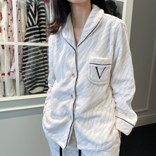 维家V秋冬季毛绒条纹睡衣加厚珊瑚绒保暖刺绣V家居服套装女士七色