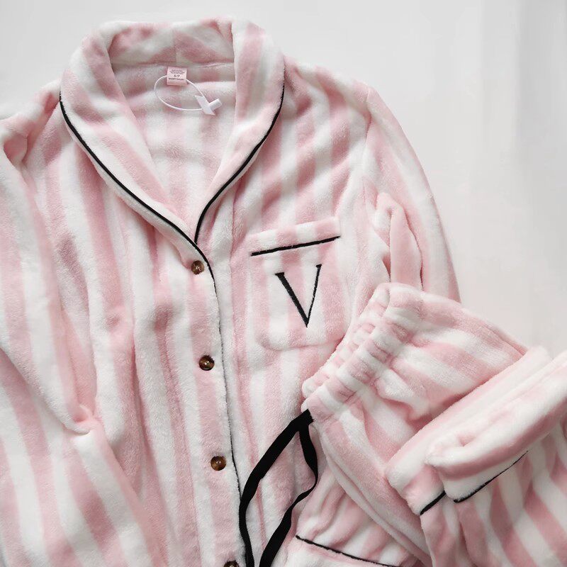 维家V秋冬季毛绒条纹睡衣加厚珊瑚绒保暖刺绣V家居服套装女士粉色