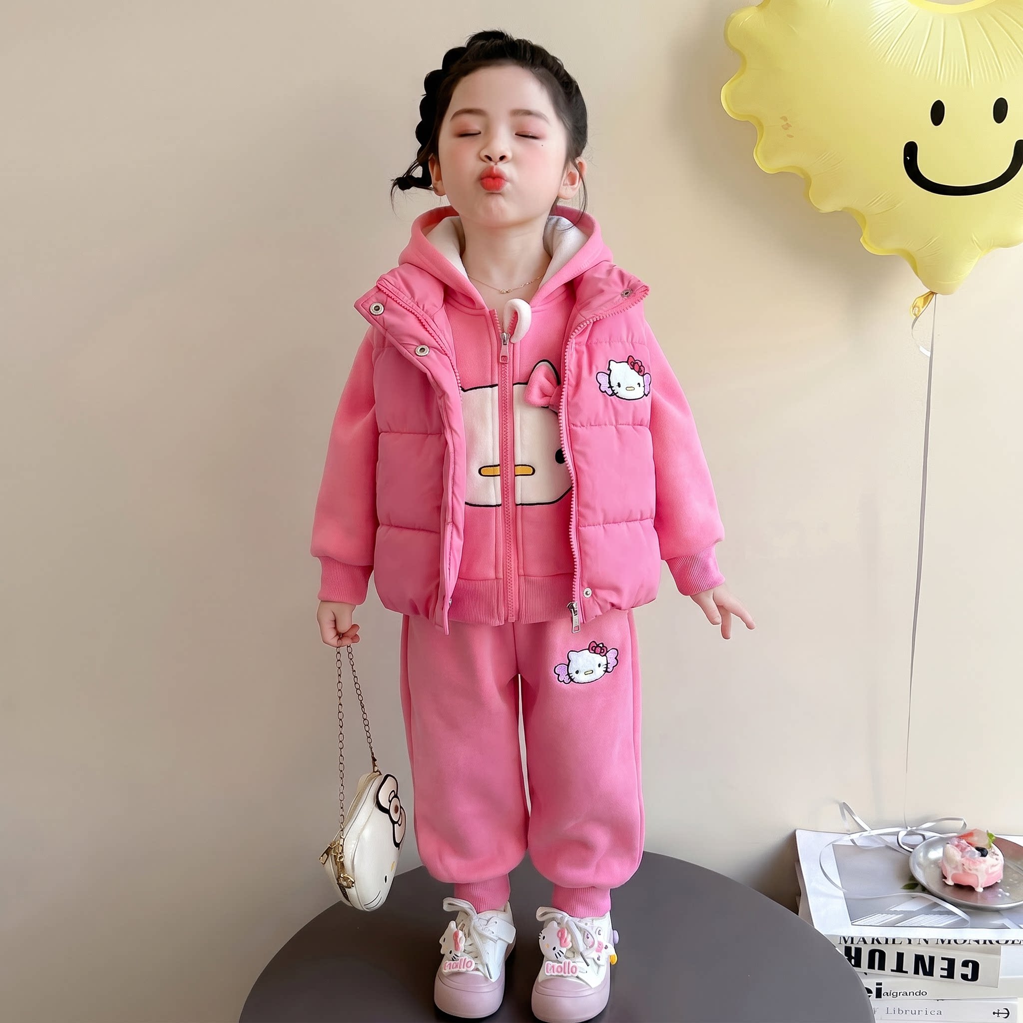 女童冬季加绒加厚马甲卫衣三件套装宝宝儿童保暖冬装女孩洋气时髦